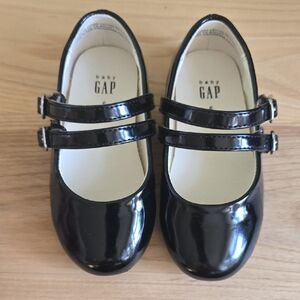 GAP Patent Double-Strap Mary Jane Shoes in Black